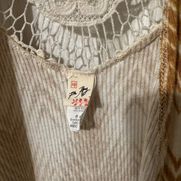 7th Ray Open Front Zig Zag Design with Lace Crotchet Details Cardigan - Medium - Picture 3 of 5